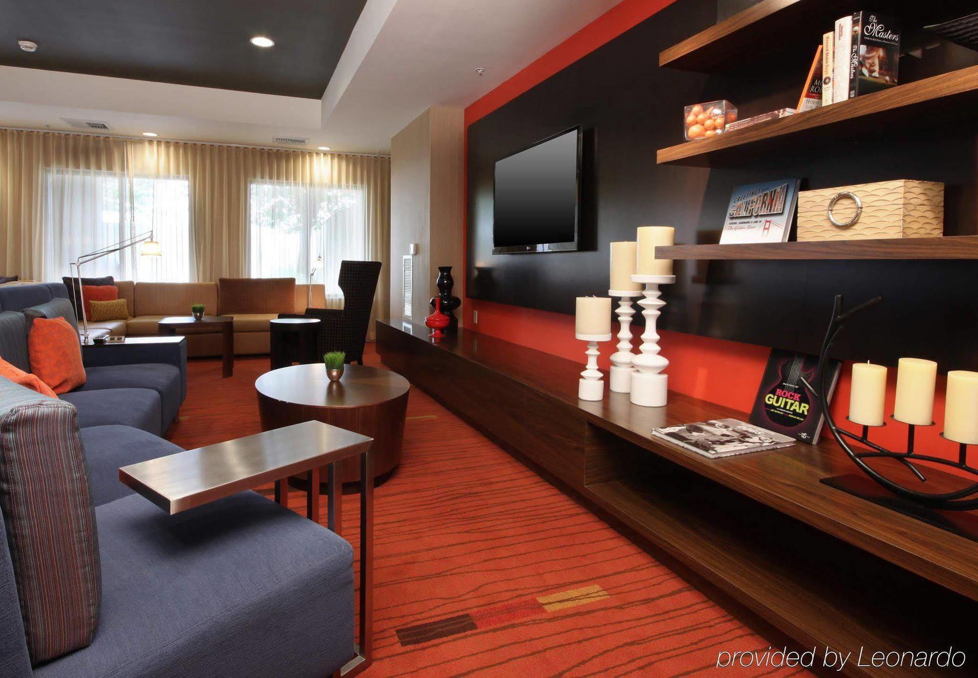 Courtyard By Marriott Salinas Monterey Hotel Exterior photo